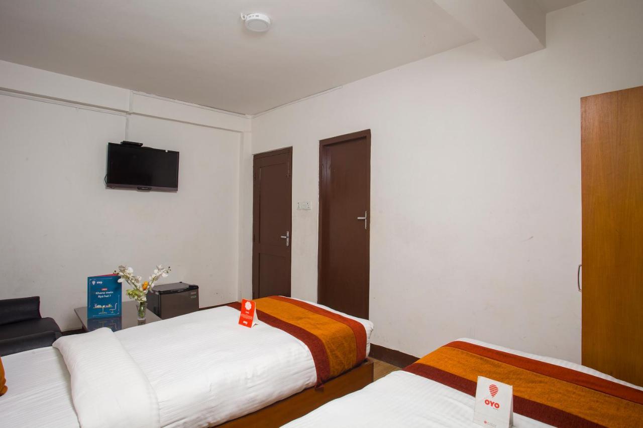Oyo 104 Hotel Baltic Inn 카트만두 외부 사진