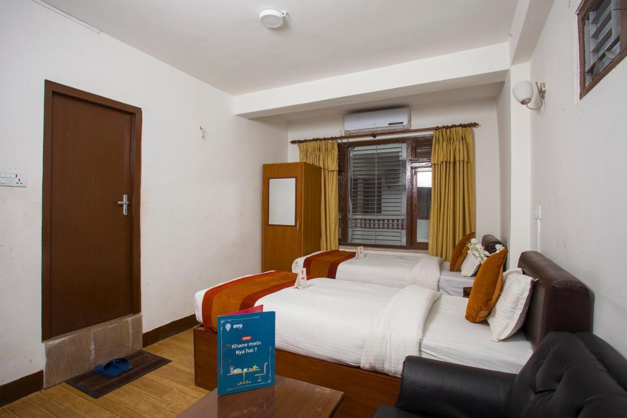 Oyo 104 Hotel Baltic Inn 카트만두 외부 사진